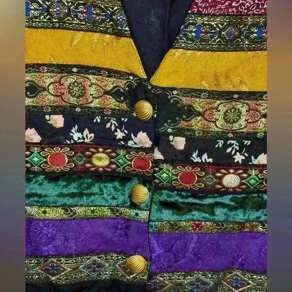 Embellished Vest - Picture 3 of 6